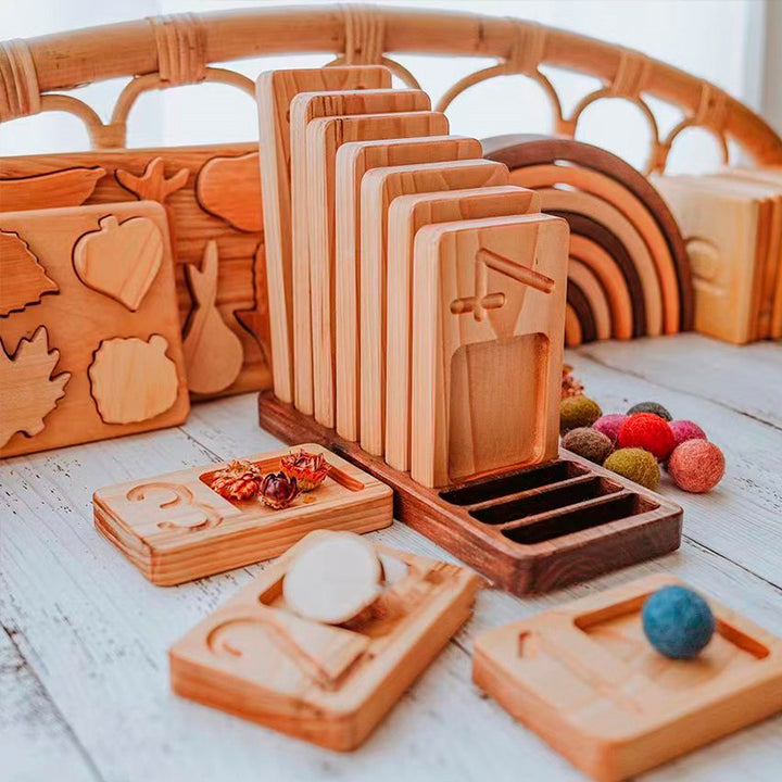 Montessori Spielzeug aus Nussbaum Holz; Rahmen zum Zählen, Mathe Pyramide mit Tafeln